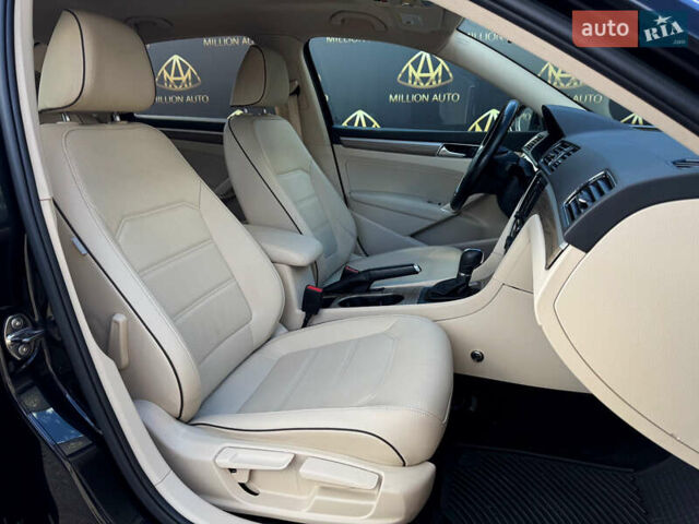 Чорний Фольксваген Пассат, об'ємом двигуна 1.8 л та пробігом 72 тис. км за 15500 $, фото 12 на Automoto.ua