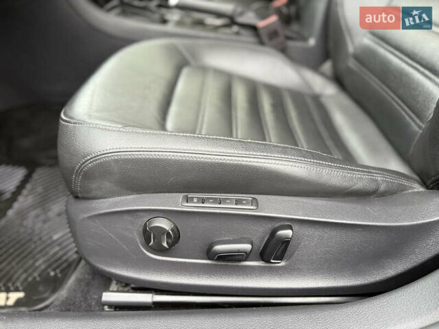 Черный Фольксваген Пассат, объемом двигателя 1.98 л и пробегом 132 тыс. км за 16900 $, фото 14 на Automoto.ua