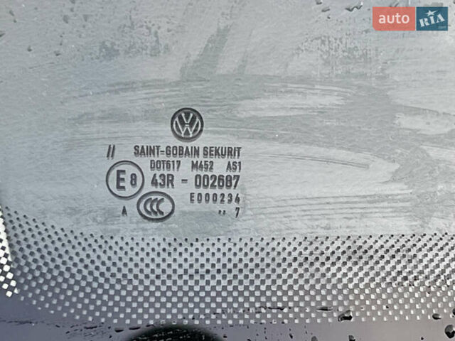 Черный Фольксваген Пассат, объемом двигателя 1.97 л и пробегом 306 тыс. км за 14750 $, фото 70 на Automoto.ua