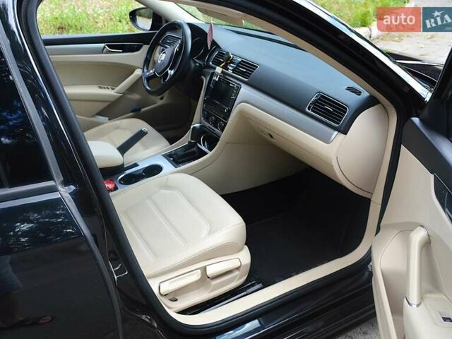 Чорний Фольксваген Пассат, об'ємом двигуна 2 л та пробігом 99 тис. км за 15300 $, фото 17 на Automoto.ua