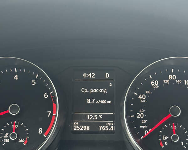 Черный Фольксваген Пассат, объемом двигателя 1.98 л и пробегом 25 тыс. км за 16399 $, фото 30 на Automoto.ua