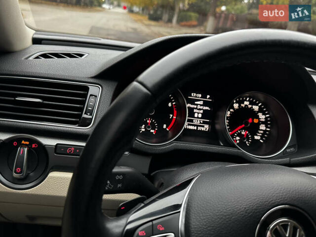 Черный Фольксваген Пассат, объемом двигателя 1.98 л и пробегом 110 тыс. км за 16000 $, фото 34 на Automoto.ua