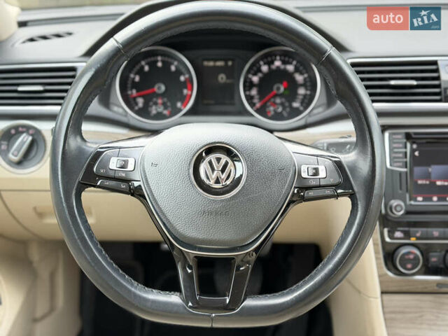 Чорний Фольксваген Пассат, об'ємом двигуна 2 л та пробігом 55 тис. км за 16200 $, фото 16 на Automoto.ua