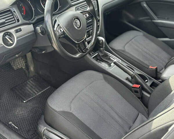 Черный Фольксваген Пассат, объемом двигателя 1.98 л и пробегом 143 тыс. км за 12500 $, фото 7 на Automoto.ua