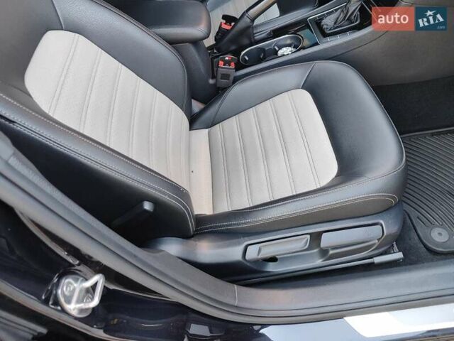 Черный Фольксваген Пассат, объемом двигателя 3.6 л и пробегом 90 тыс. км за 15500 $, фото 21 на Automoto.ua