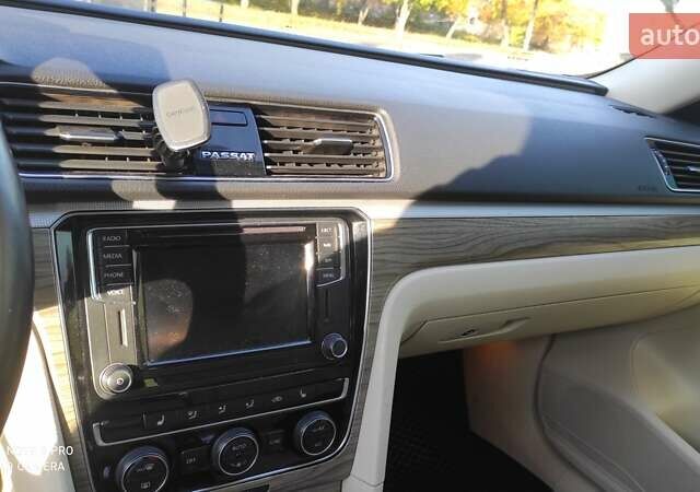 Черный Фольксваген Пассат, объемом двигателя 1.98 л и пробегом 160 тыс. км за 13500 $, фото 15 на Automoto.ua