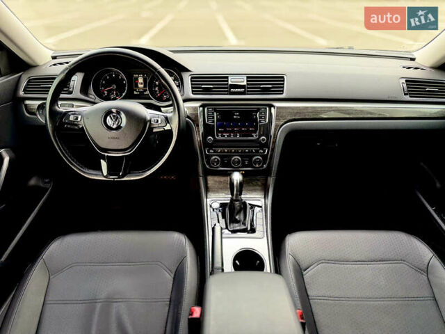 Черный Фольксваген Пассат, объемом двигателя 2 л и пробегом 88 тыс. км за 15900 $, фото 16 на Automoto.ua
