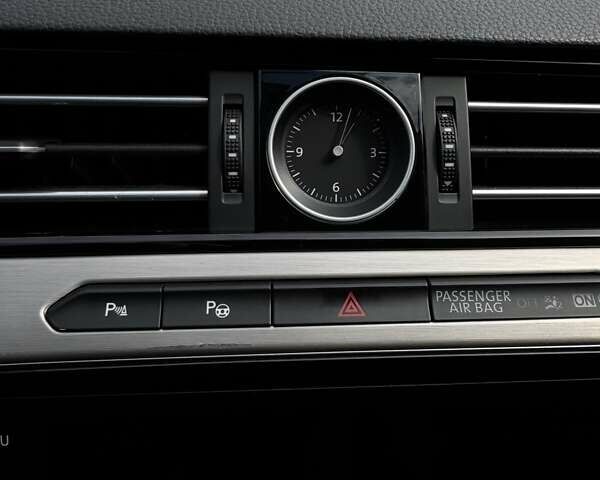 Черный Фольксваген Пассат, объемом двигателя 1.97 л и пробегом 255 тыс. км за 17999 $, фото 11 на Automoto.ua