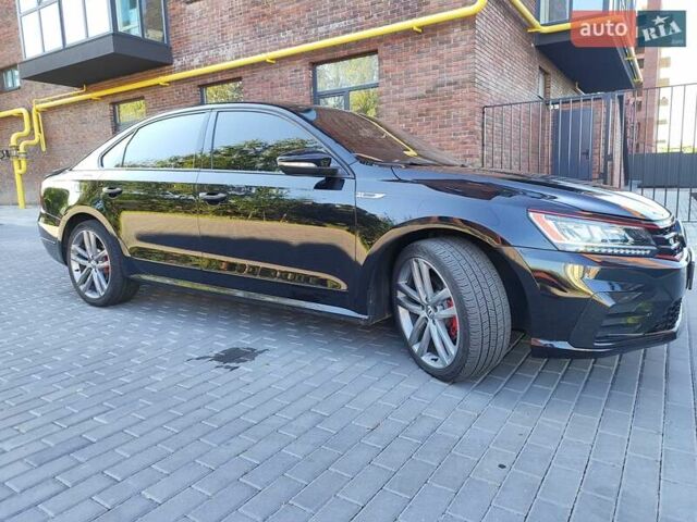Черный Фольксваген Пассат, объемом двигателя 3.6 л и пробегом 90 тыс. км за 15500 $, фото 2 на Automoto.ua