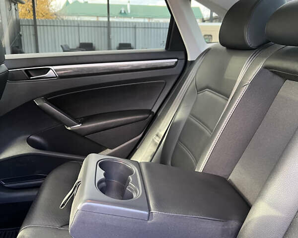 Черный Фольксваген Пассат, объемом двигателя 1.98 л и пробегом 335 тыс. км за 13000 $, фото 32 на Automoto.ua