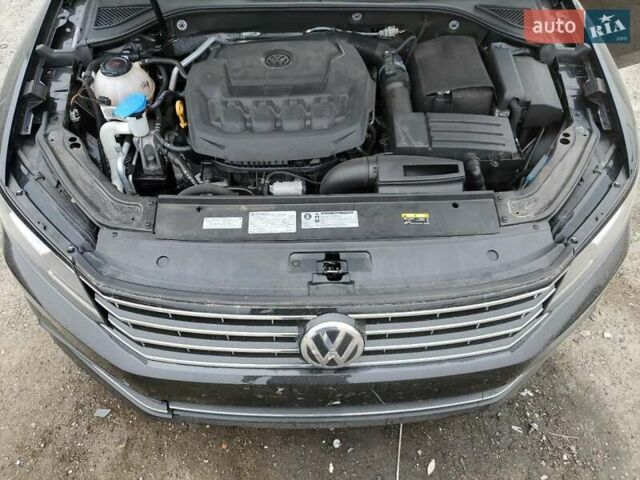 Черный Фольксваген Пассат, объемом двигателя 2 л и пробегом 54 тыс. км за 2600 $, фото 10 на Automoto.ua