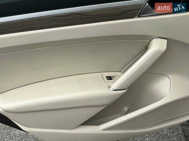 Чорний Фольксваген Пассат, об'ємом двигуна 2 л та пробігом 162 тис. км за 13790 $, фото 24 на Automoto.ua