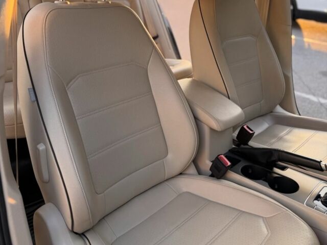 Черный Фольксваген Пассат, объемом двигателя 0 л и пробегом 156 тыс. км за 14400 $, фото 9 на Automoto.ua