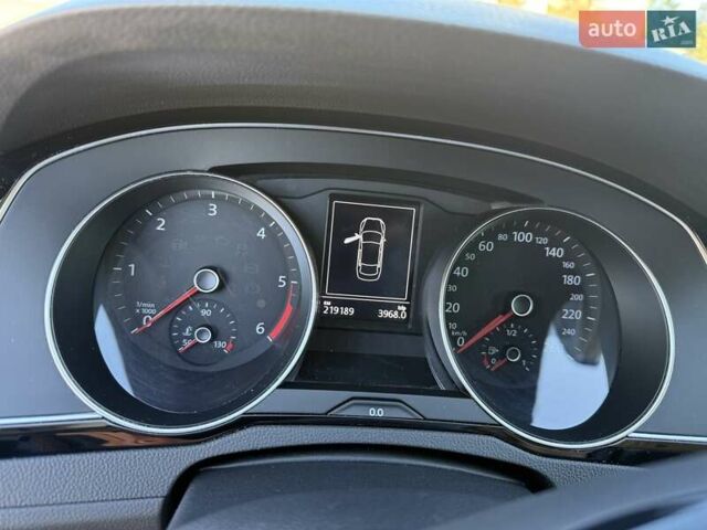 Чорний Фольксваген Пассат, об'ємом двигуна 1.97 л та пробігом 219 тис. км за 23100 $, фото 16 на Automoto.ua