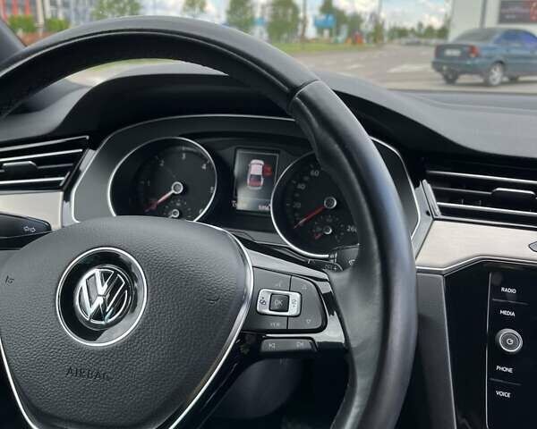 Черный Фольксваген Пассат, объемом двигателя 2 л и пробегом 176 тыс. км за 22300 $, фото 49 на Automoto.ua