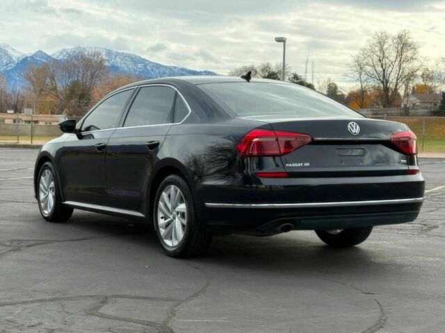 Чорний Фольксваген Пассат, об'ємом двигуна 2 л та пробігом 45 тис. км за 11200 $, фото 6 на Automoto.ua