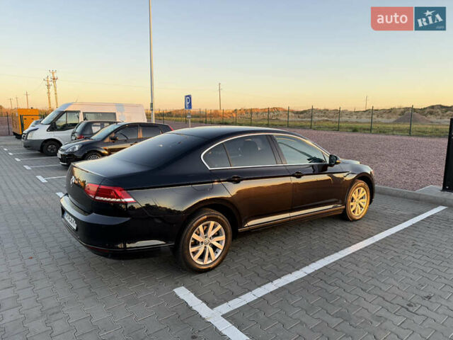 Фольксваген Пассат 2018 в Киеве на Automoto.ua Черный Фольксваген Пассат, объемом двигателя 1.97 л и пробегом 224 тыс. км за 16900 $, фото 14 на Automoto.ua