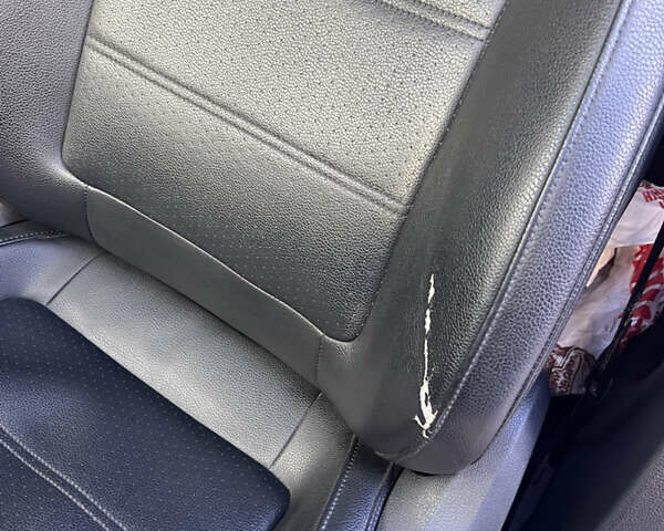 Черный Фольксваген Пассат, объемом двигателя 1.98 л и пробегом 335 тыс. км за 13000 $, фото 22 на Automoto.ua