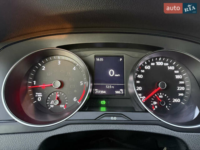 Фольксваген Пассат 2018 в Киеве на Automoto.ua Черный Фольксваген Пассат, объемом двигателя 1.97 л и пробегом 224 тыс. км за 16900 $, фото 5 на Automoto.ua