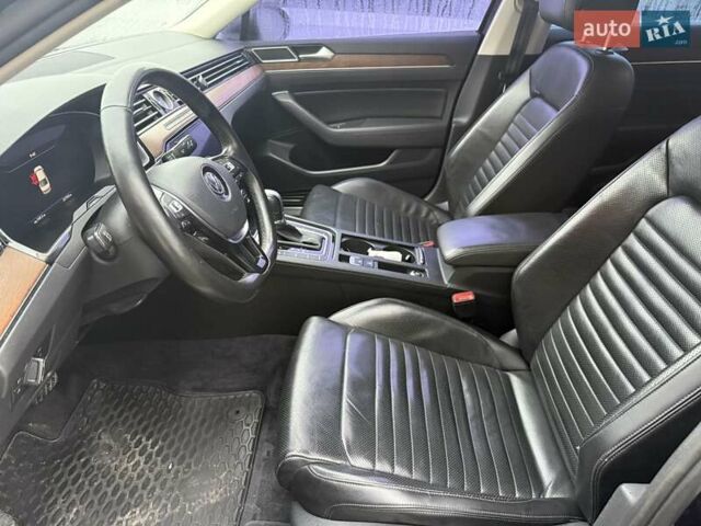 Черный Фольксваген Пассат, объемом двигателя 2 л и пробегом 258 тыс. км за 19500 $, фото 14 на Automoto.ua