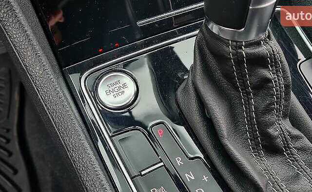 Фольксваген Пассат 2018 в Одессе на Automoto.ua Черный Фольксваген Пассат, объемом двигателя 3.6 л и пробегом 156 тыс. км за 14500 $, фото 13 на Automoto.ua