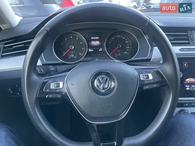 Чорний Фольксваген Пассат, об'ємом двигуна 1.8 л та пробігом 160 тис. км за 16000 $, фото 3 на Automoto.ua