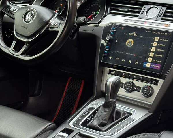 Черный Фольксваген Пассат, объемом двигателя 1.97 л и пробегом 225 тыс. км за 15950 $, фото 127 на Automoto.ua