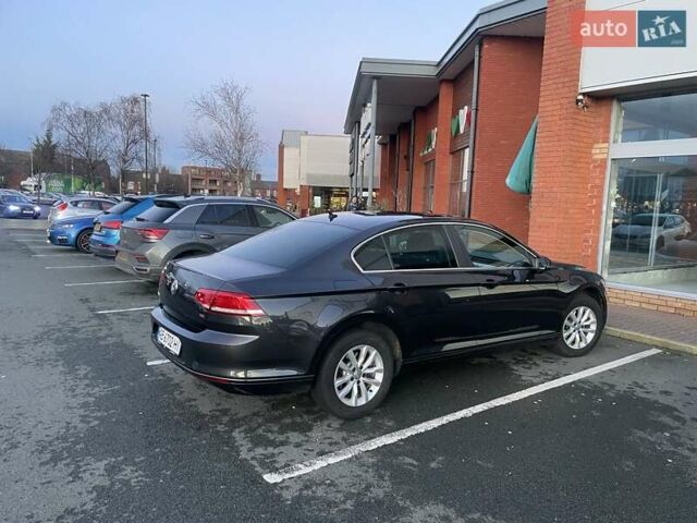 Чорний Фольксваген Пассат, об'ємом двигуна 1.8 л та пробігом 160 тис. км за 16000 $, фото 6 на Automoto.ua