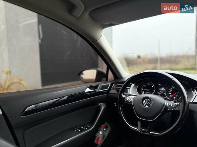 Черный Фольксваген Пассат, объемом двигателя 2 л и пробегом 196 тыс. км за 18800 $, фото 55 на Automoto.ua