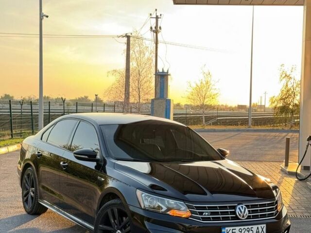 Черный Фольксваген Пассат, объемом двигателя 0 л и пробегом 156 тыс. км за 14400 $, фото 2 на Automoto.ua