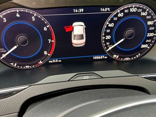 Черный Фольксваген Пассат, объемом двигателя 1.8 л и пробегом 103 тыс. км за 18500 $, фото 9 на Automoto.ua