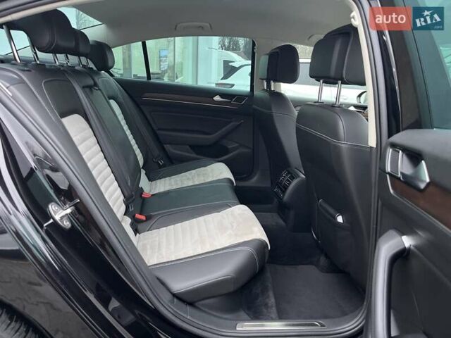 Чорний Фольксваген Пассат, об'ємом двигуна 1.8 л та пробігом 103 тис. км за 20999 $, фото 30 на Automoto.ua