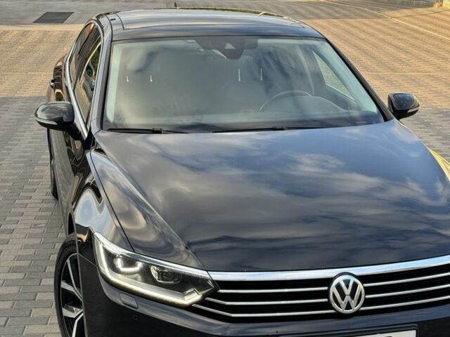 Чорний Фольксваген Пассат, об'ємом двигуна 2 л та пробігом 217 тис. км за 20600 $, фото 1 на Automoto.ua