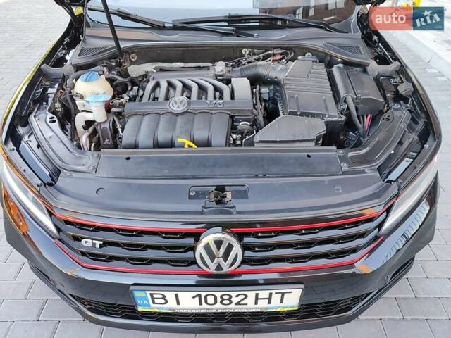 Черный Фольксваген Пассат, объемом двигателя 3.6 л и пробегом 90 тыс. км за 15500 $, фото 24 на Automoto.ua