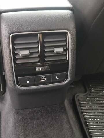 Чорний Фольксваген Пассат, об'ємом двигуна 2 л та пробігом 192 тис. км за 14400 $, фото 14 на Automoto.ua