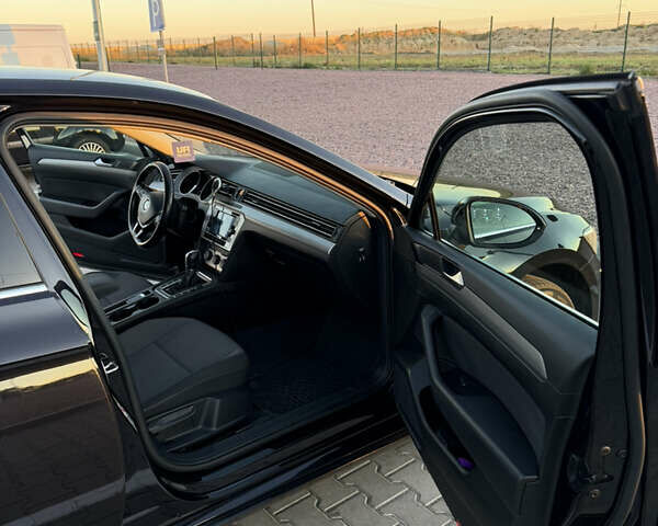 Фольксваген Пассат 2018 в Киеве на Automoto.ua Черный Фольксваген Пассат, объемом двигателя 1.97 л и пробегом 224 тыс. км за 16900 $, фото 4 на Automoto.ua