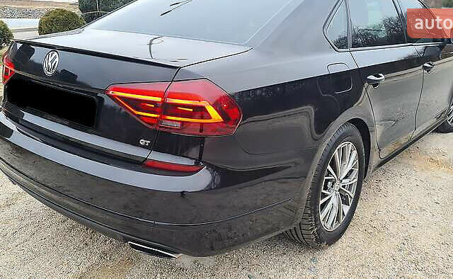 Фольксваген Пассат 2018 в Одессе на Automoto.ua Черный Фольксваген Пассат, объемом двигателя 3.6 л и пробегом 156 тыс. км за 14500 $, фото 5 на Automoto.ua