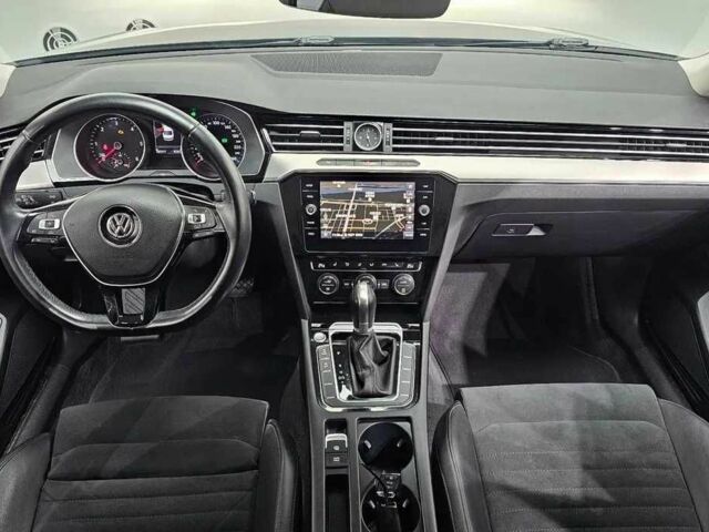 Черный Фольксваген Пассат, объемом двигателя 2 л и пробегом 107 тыс. км за 4200 $, фото 4 на Automoto.ua