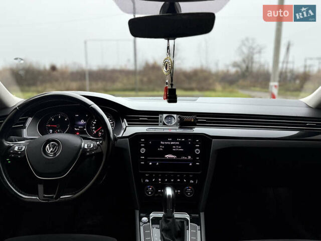 Черный Фольксваген Пассат, объемом двигателя 2 л и пробегом 196 тыс. км за 18800 $, фото 51 на Automoto.ua