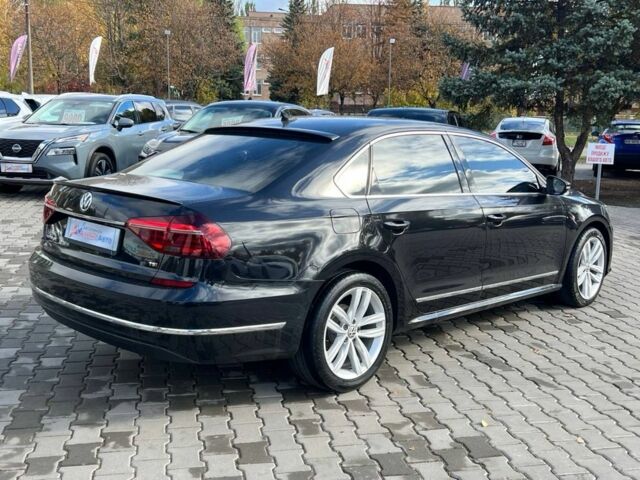 Фольксваген Пассат 2018 в Кривом Роге на Automoto.ua Черный Фольксваген Пассат, объемом двигателя 2 л и пробегом 211 тыс. км за 15500 $, фото 5 на Automoto.ua
