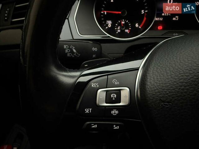 Черный Фольксваген Пассат, объемом двигателя 2 л и пробегом 196 тыс. км за 18800 $, фото 66 на Automoto.ua