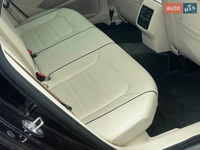 Чорний Фольксваген Пассат, об'ємом двигуна 2 л та пробігом 162 тис. км за 13790 $, фото 26 на Automoto.ua