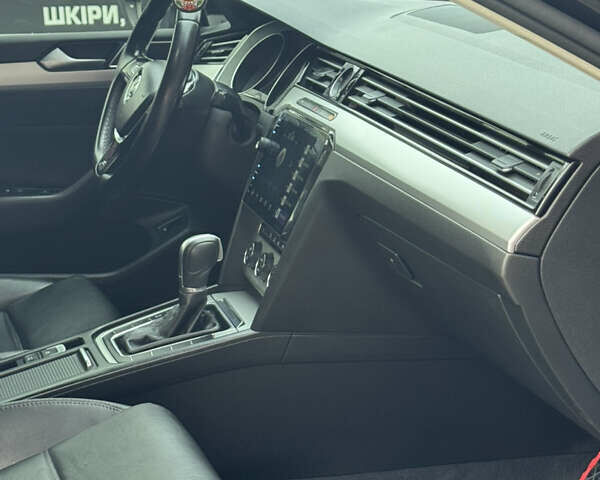 Черный Фольксваген Пассат, объемом двигателя 1.97 л и пробегом 225 тыс. км за 15950 $, фото 135 на Automoto.ua