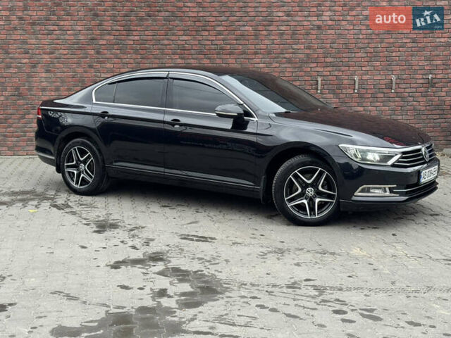 Фольксваген Пассат 2018 в Хмельницком на Automoto.ua Черный Фольксваген Пассат, объемом двигателя 1.97 л и пробегом 227 тыс. км за 16900 $, фото 68 на Automoto.ua