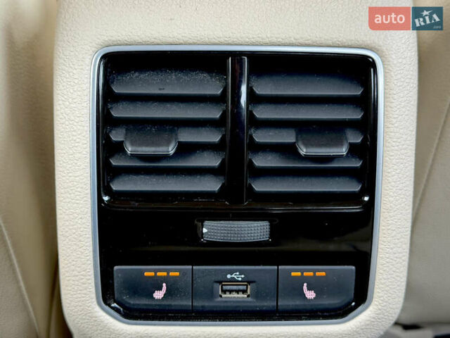 Чорний Фольксваген Пассат, об'ємом двигуна 2 л та пробігом 55 тис. км за 16200 $, фото 14 на Automoto.ua