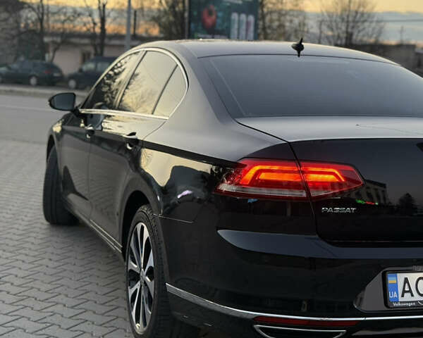 Черный Фольксваген Пассат, объемом двигателя 2 л и пробегом 196 тыс. км за 18800 $, фото 5 на Automoto.ua
