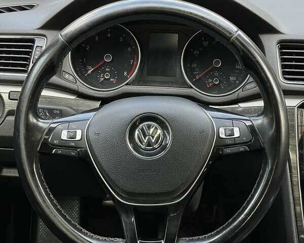 Чорний Фольксваген Пассат, об'ємом двигуна 2 л та пробігом 147 тис. км за 11900 $, фото 33 на Automoto.ua