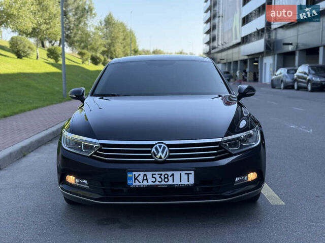 Чорний Фольксваген Пассат, об'ємом двигуна 2 л та пробігом 119 тис. км за 17900 $, фото 1 на Automoto.ua
