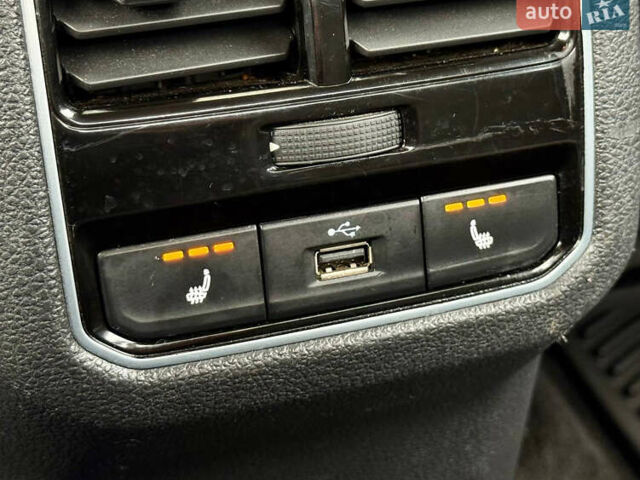 Черный Фольксваген Пассат, объемом двигателя 2 л и пробегом 127 тыс. км за 15500 $, фото 34 на Automoto.ua