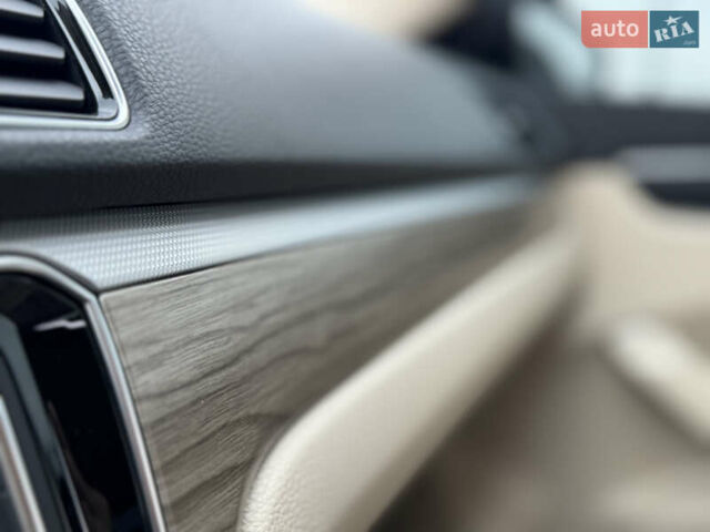 Чорний Фольксваген Пассат, об'ємом двигуна 2 л та пробігом 145 тис. км за 17200 $, фото 38 на Automoto.ua